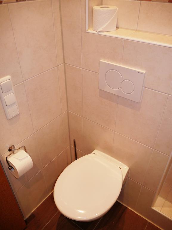 Kurbad Und Landhaus Siass Bad Kohlgrub Bilik gambar